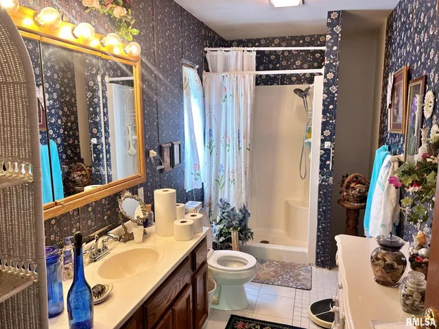 $264,900 | 27 Grasty Road, Golconda, IL 62938