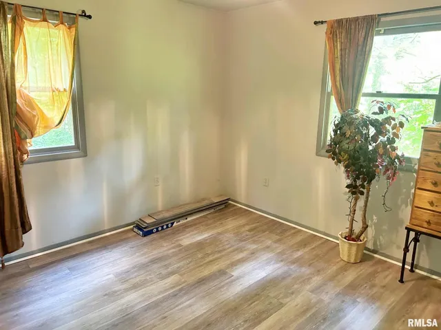 $264,900 | 27 Grasty Road, Golconda, IL 62938