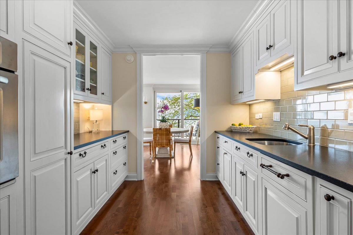 1630 Sheridan Road, Unit 4A Wilmette, IL 60091 - Photo 13 of 45