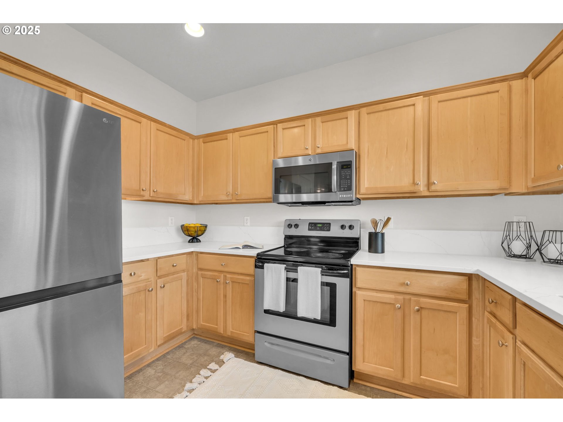 4875 Stagecoach Road Eugene, OR 97402 - Photo 18 of 38