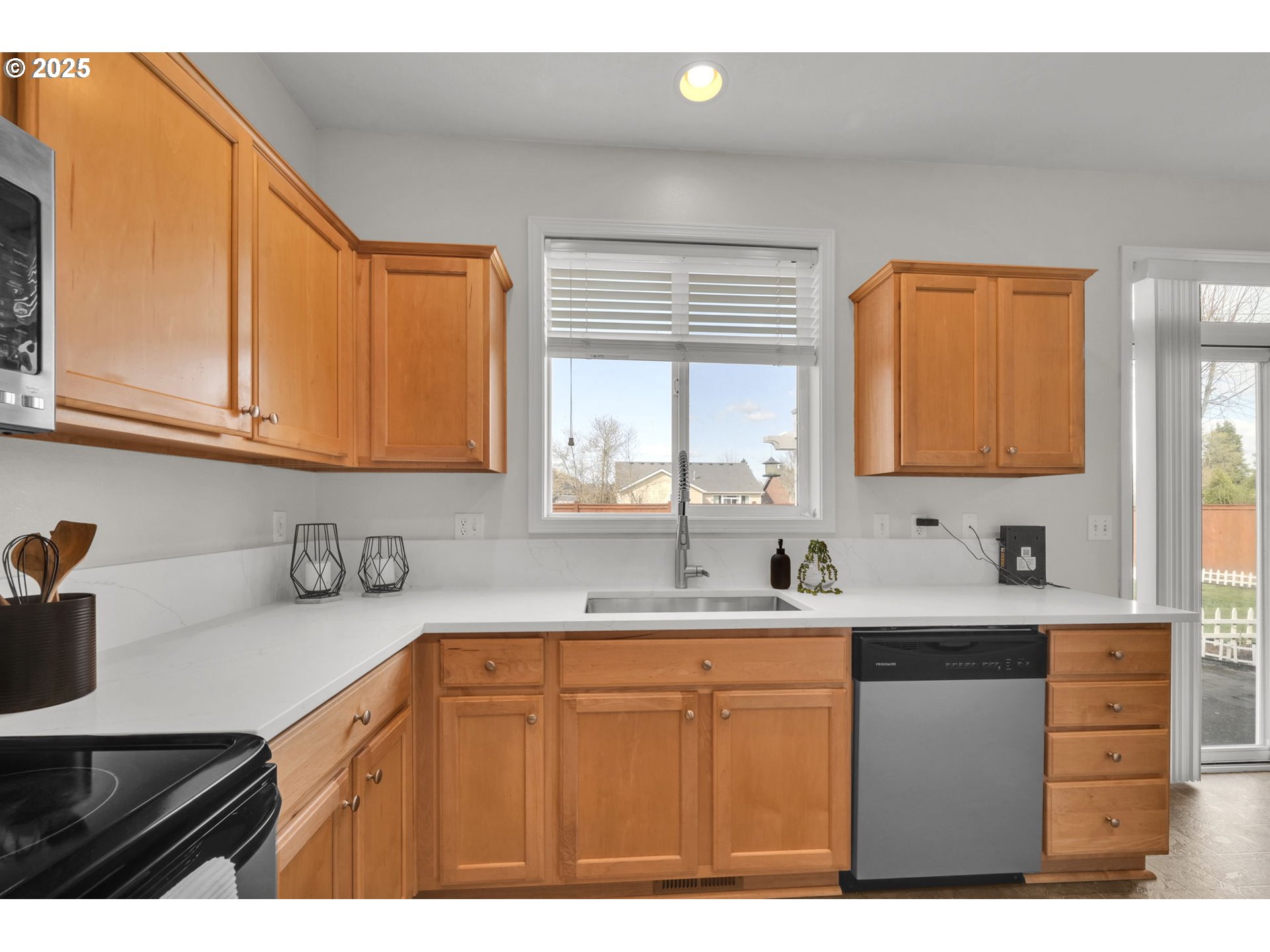 4875 Stagecoach Road Eugene, OR 97402 - Photo 19 of 38