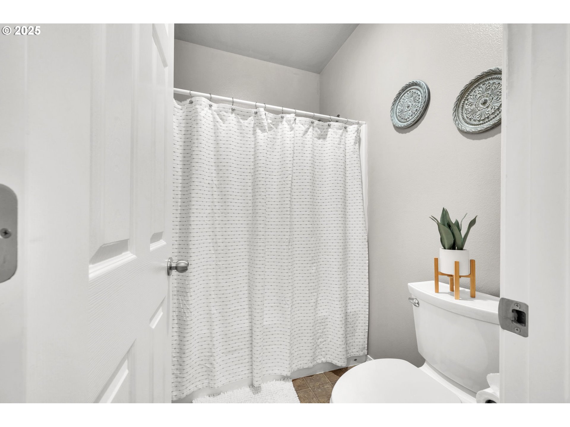 4875 Stagecoach Road Eugene, OR 97402 - Photo 25 of 38