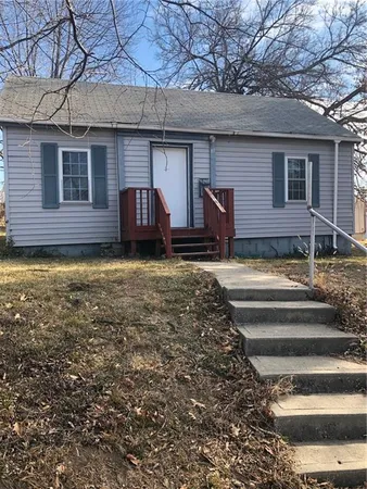 $135,000 | 117 South Fairview Avenue, Liberty, MO 64068