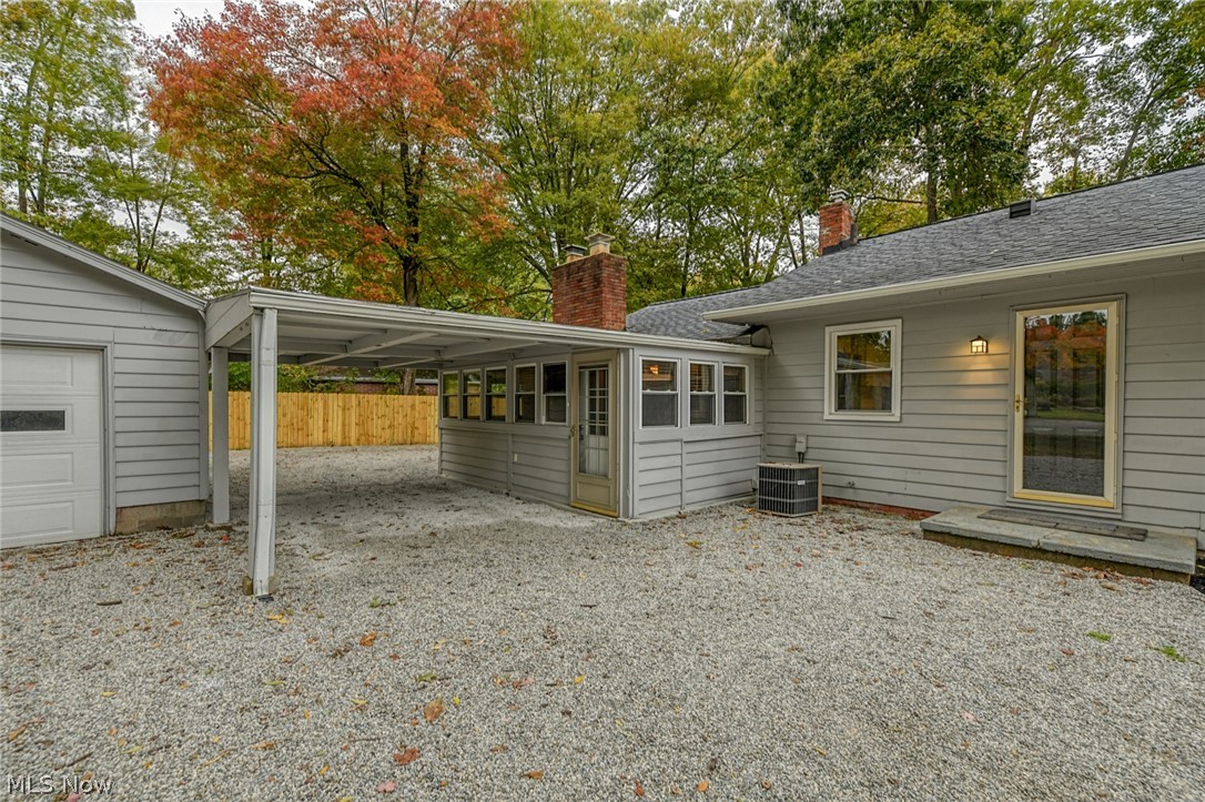 748 Fairwood Road New Franklin, OH 44319 - Photo 8 of 34