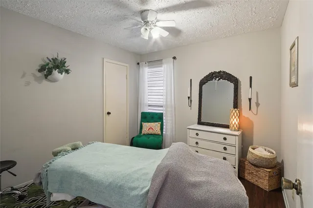 $273,000 | 343 Richvale Lane, Houston, TX 77598