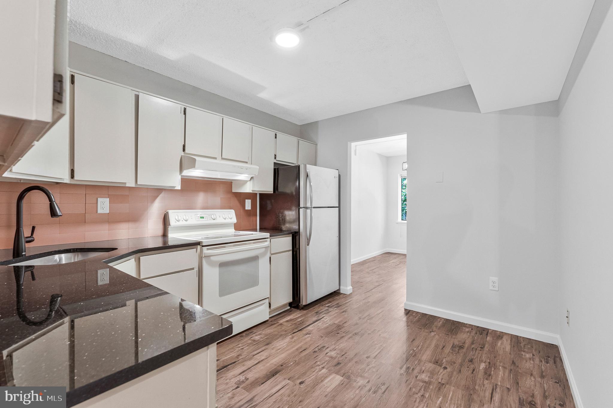 2210 Springwood Drive, Unit 107 Reston, VA 20191 - Photo 13 of 26 Kitchen 3