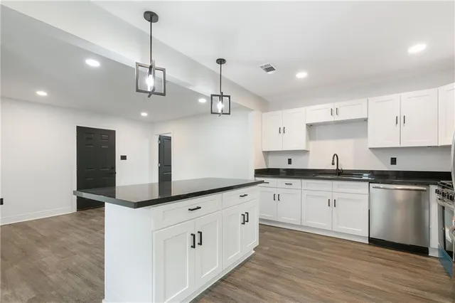 $325,000 | 600 Central Avenue, Jefferson, LA 70121