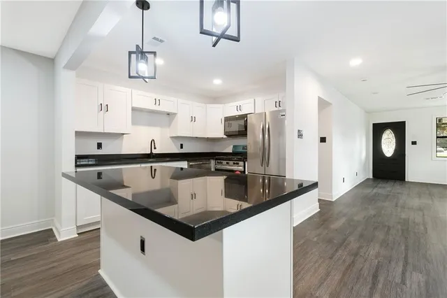 $325,000 | 600 Central Avenue, Jefferson, LA 70121