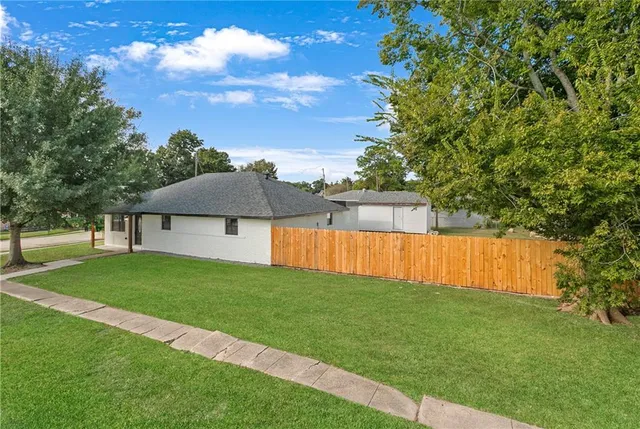 $325,000 | 600 Central Avenue, Jefferson, LA 70121