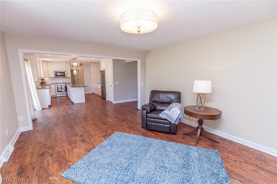 7060 Beach Road Medina, OH 44256 - Photo 11 of 35