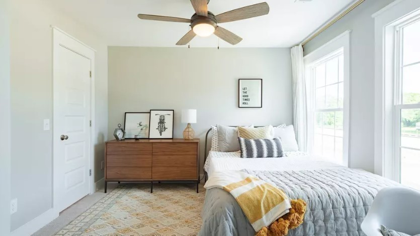 686 Conifer Dr Spring Hill Thompson's Station, TN 37179 - Photo 17 of 22 a bedroom with a bed and window