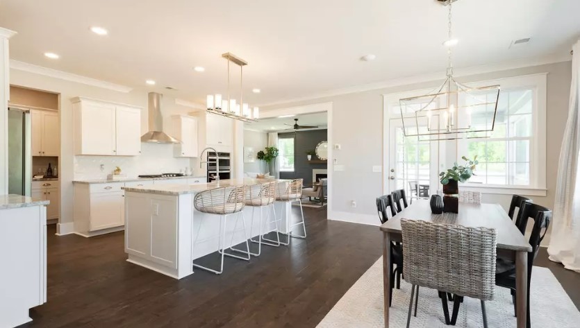 686 Conifer Dr Spring Hill Thompson's Station, TN 37179 - Photo 3 of 22 a kitchen with counter space and appliances