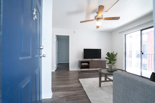 $722 | 12300 Hymeadow Drive, Unit 218, Austin, TX 78750