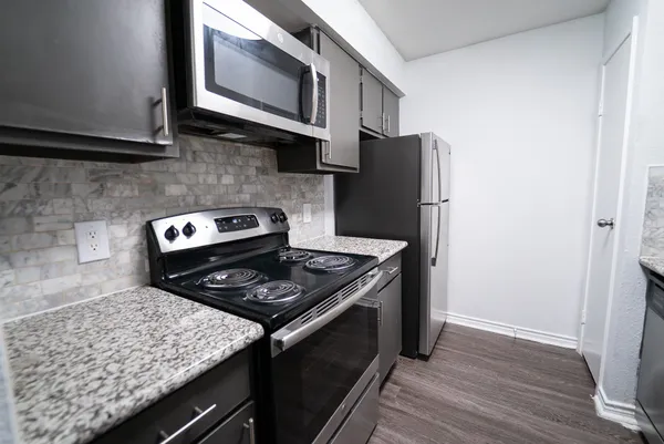 $722 | 12300 Hymeadow Drive, Unit 218, Austin, TX 78750