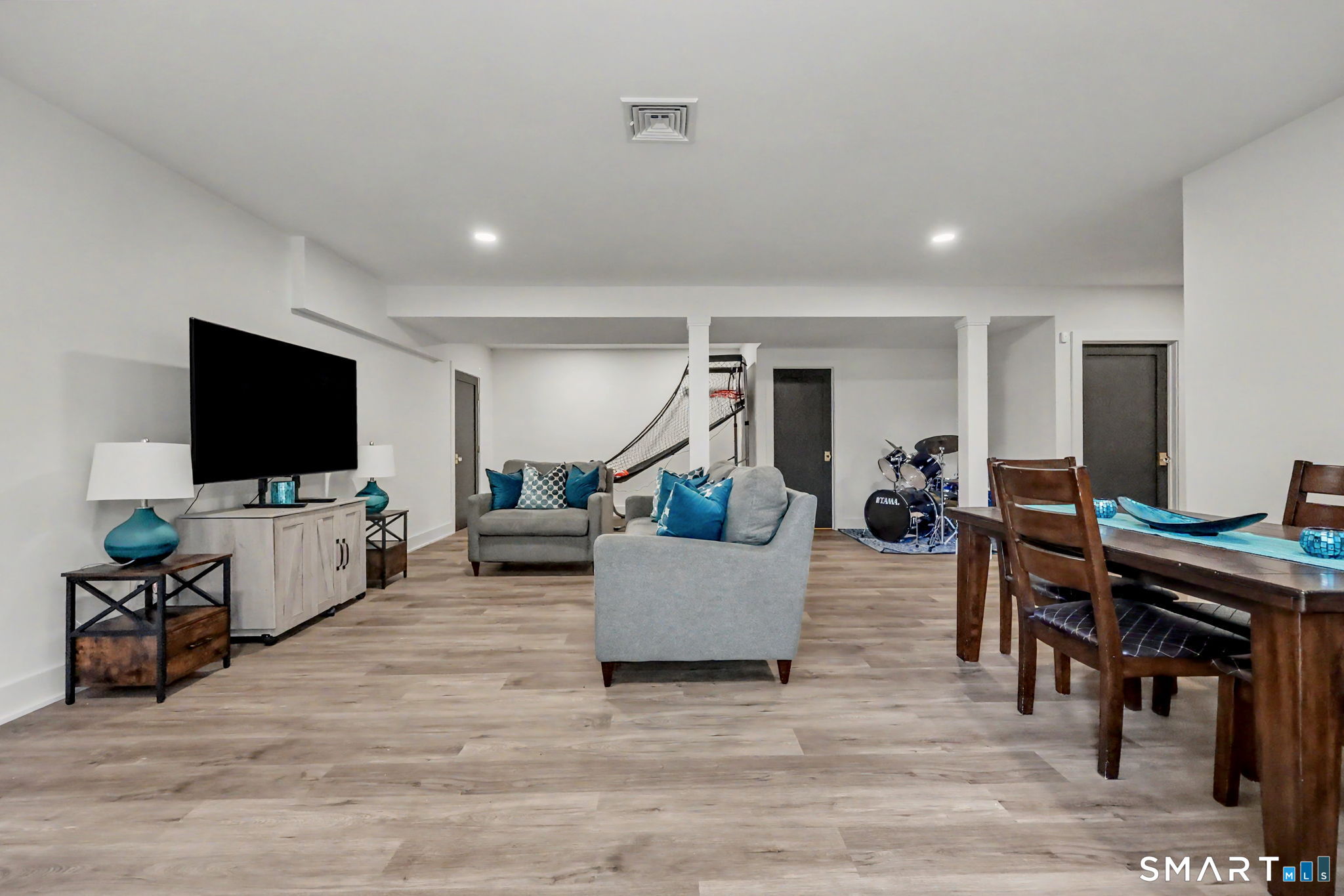 1 Elwell Road New Fairfield, CT 06812 - Photo 32 of 40