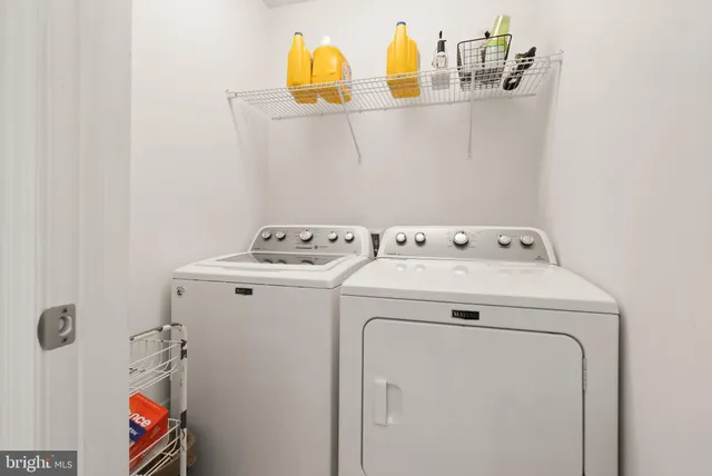 a view of an outdoor space