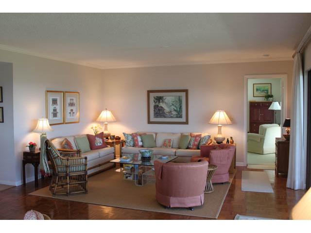1001 Bay Road, Unit 107 Vero Beach, FL 32963 - Photo 6 of 25 Gallery Image 6