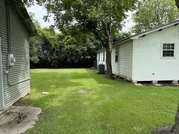 $179,900 | 363 West Santa Fe Street, Conroe, TX 77301