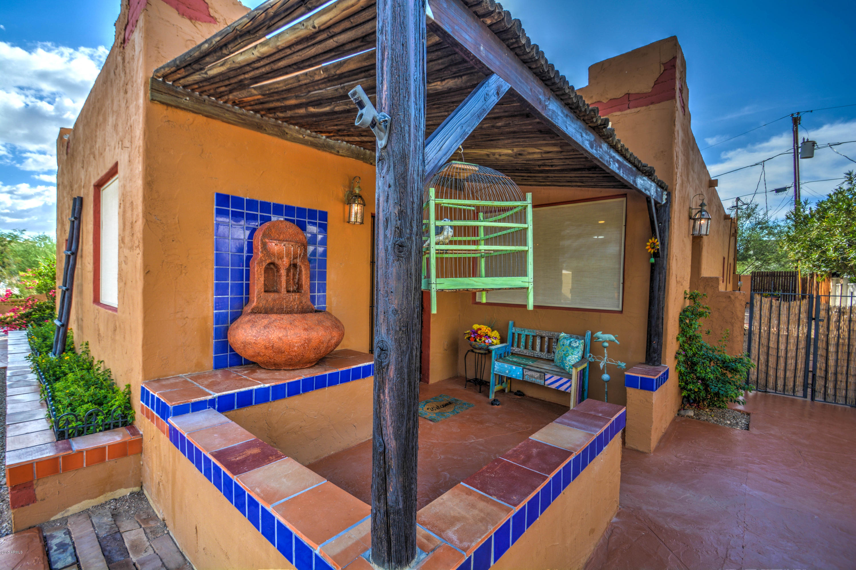 5582 South Jacaranda Road Gold Canyon, AZ 85118 - Photo 15 of 43 WATERFEATURE, TILE & STYLE!