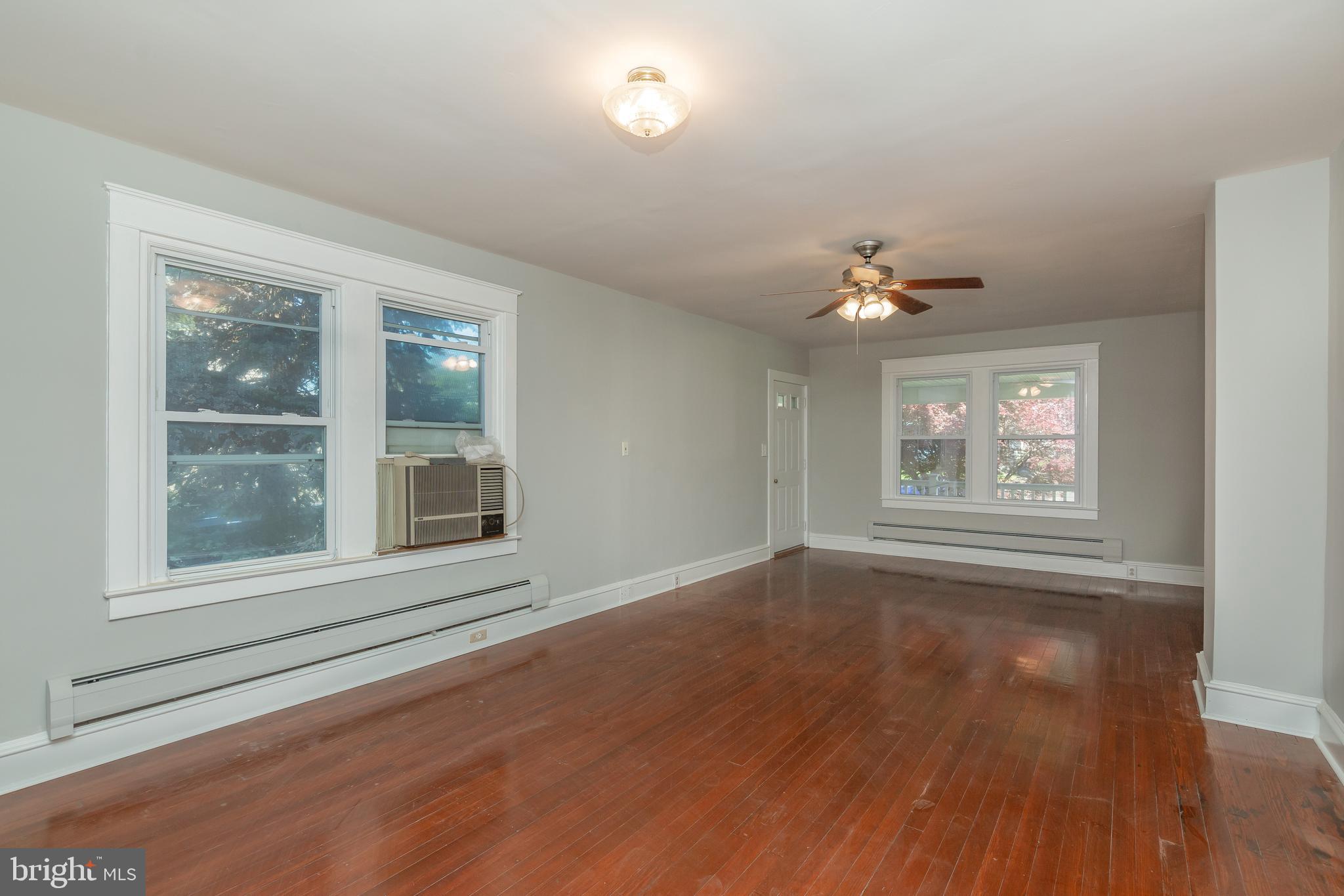 227 Powell Road Springfield, PA 19064 - Photo 4 of 8 Living Room