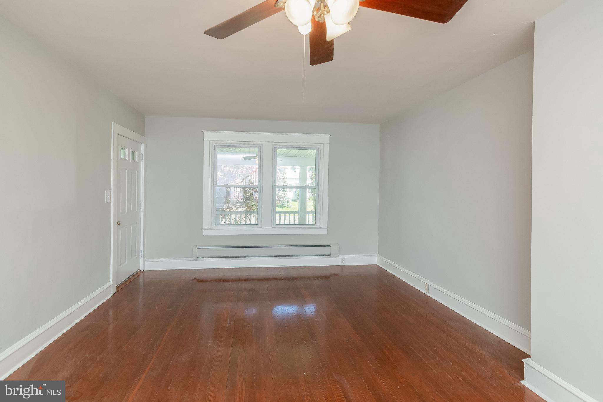 227 Powell Road Springfield, PA 19064 - Photo 5 of 8 Living Room