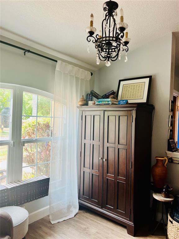 686 Park Valley Circle Minneola, FL 34715 - Photo 15 of 33 a view of entryway with livingroom