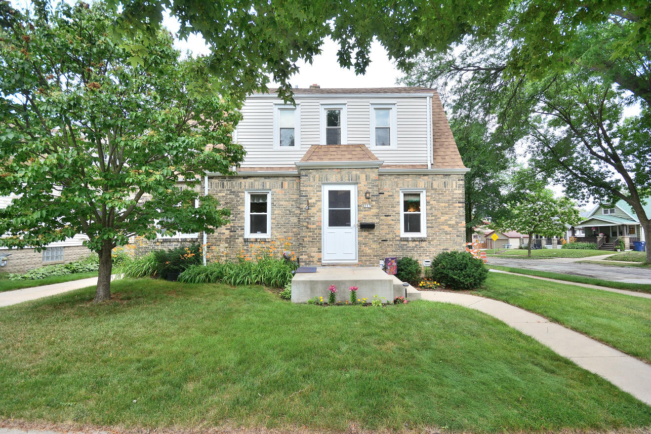 357 North 60th Street Milwaukee, WI 53213 - Photo 35 of 36 Back View