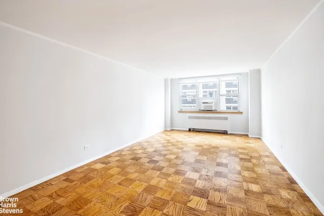 $465,000 | 240 East 35th Street, Unit 6D | Murray Hill