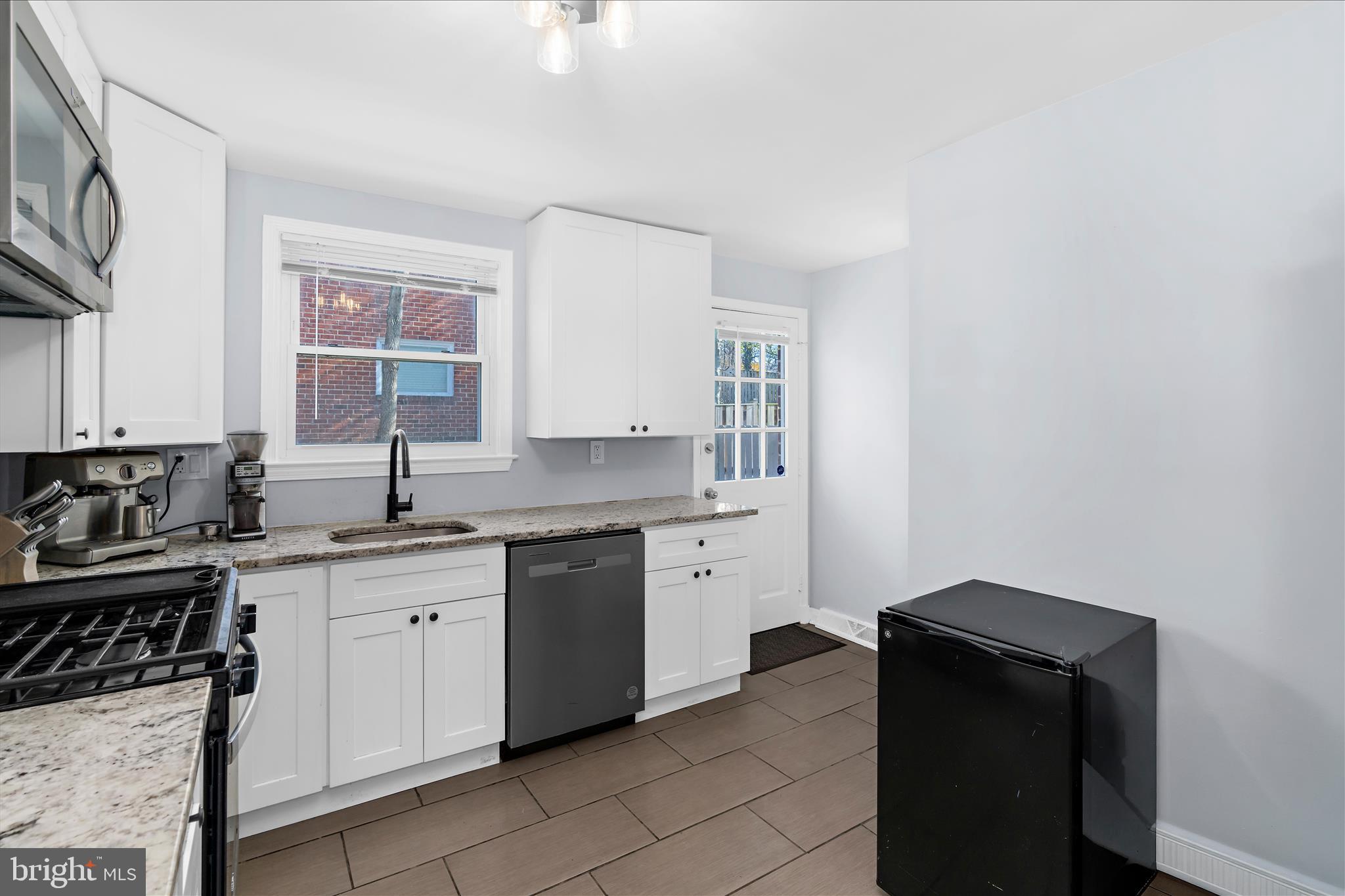 726 Nottingham Road Baltimore, MD 21229 - Photo 24 of 71