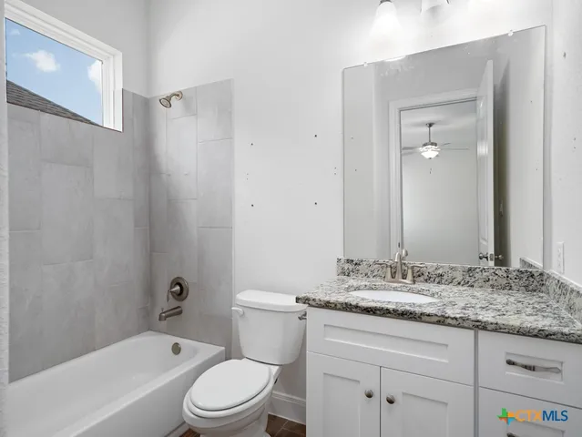 $2,850 | 530 Carriage House, Spring Branch, TX 78070