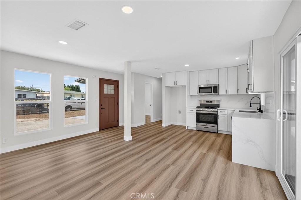 173 West 232nd Place Carson, CA 90745 - Photo 7 of 21