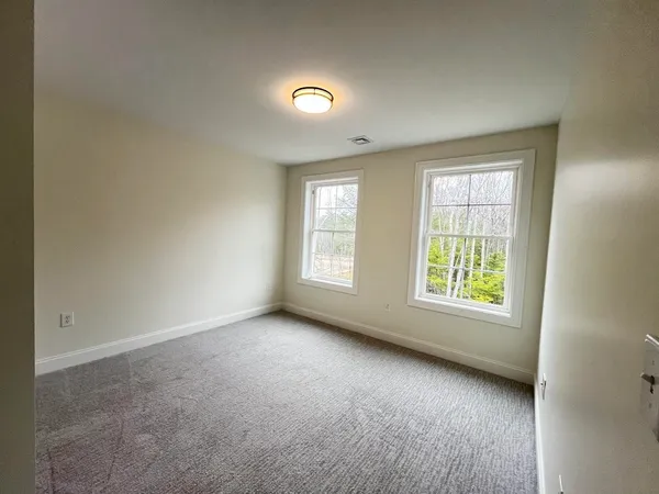 $779,900 | 25 Blaisdell Court, Unit 15, Raymond, NH 03077