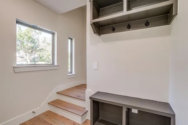 $3,100 | 2820 Weisenberger Street, Unit 110, Fort Worth, TX 76107