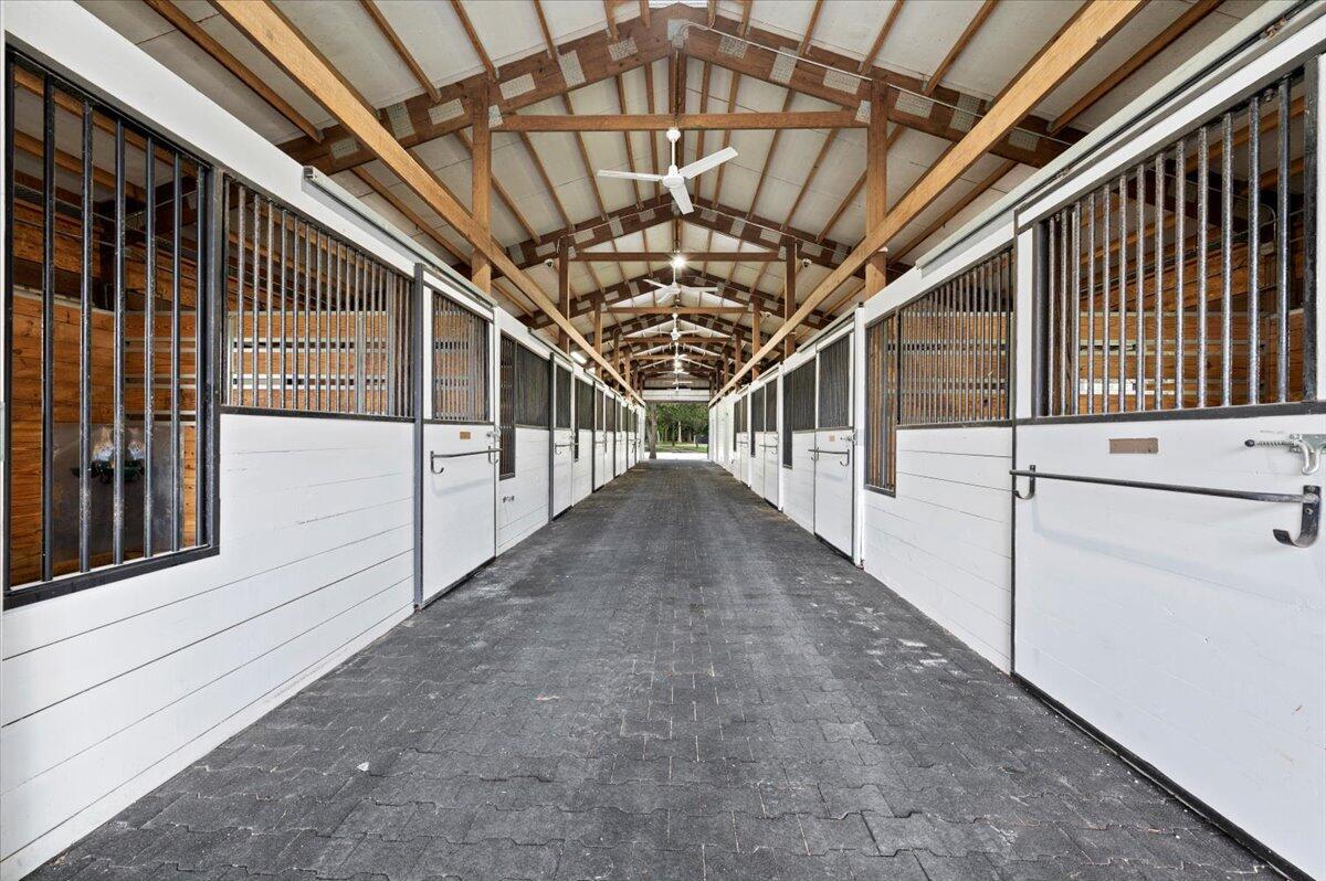 10320 Randolph Siding Road Jupiter, FL 33478 - Photo 4 of 26 04-LUX1305