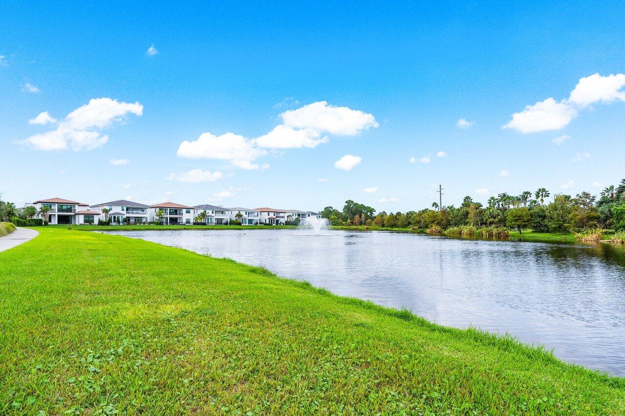 12871 Alton Road Palm Beach Gardens, FL 33418 - Photo 35 of 41 038-12871AltonRoad-PalmBeachGardens-FL-3