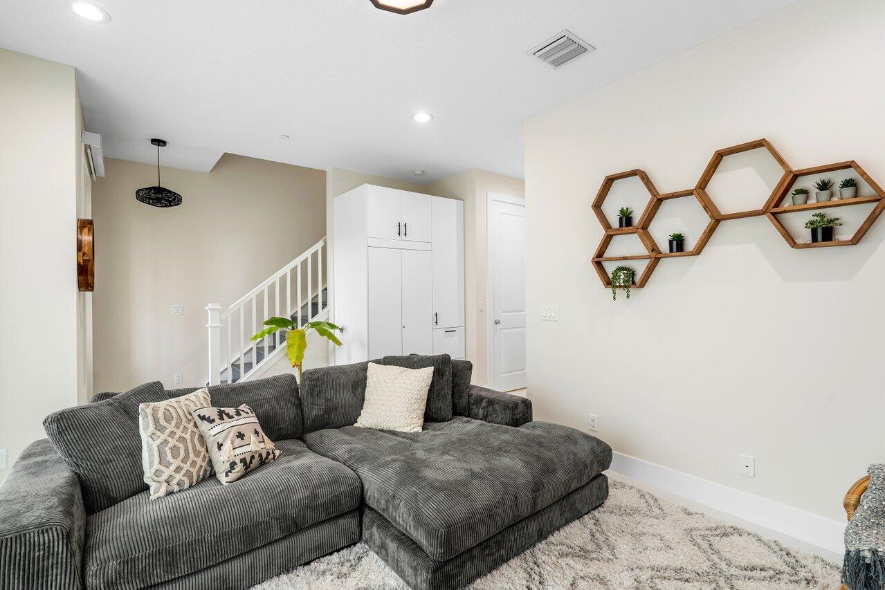 12871 Alton Road Palm Beach Gardens, FL 33418 - Photo 5 of 41 007-12871AltonRoad-PalmBeachGardens-FL-3