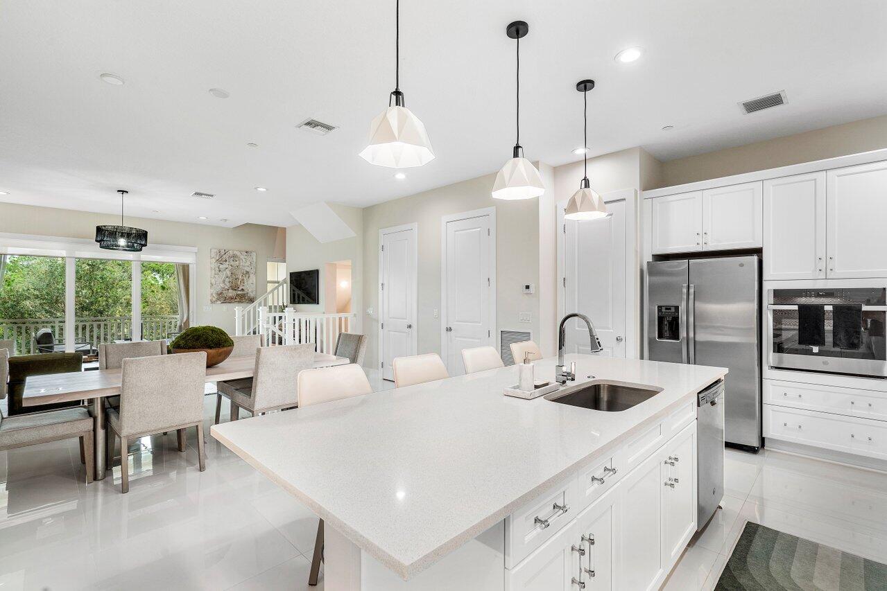 12871 Alton Road Palm Beach Gardens, FL 33418 - Photo 8 of 41 017-12871AltonRoad-PalmBeachGardens-FL-3