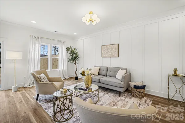 $380,000 | 3209 Ross Avenue, Charlotte, NC 28208