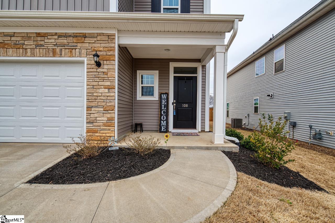 108 Eventine Way Boiling Springs, SC 29316 - Photo 2 of 30 Gallery Image 2