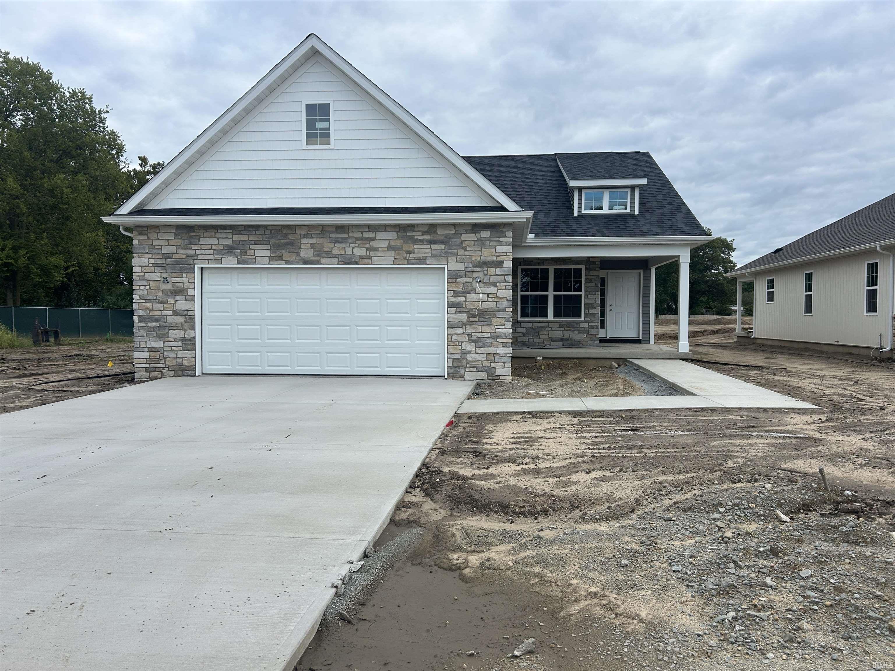 840 Apache Drive, Unit 2 Rochester, IN 46975 - Photo 1 of 1 Gallery Image 1