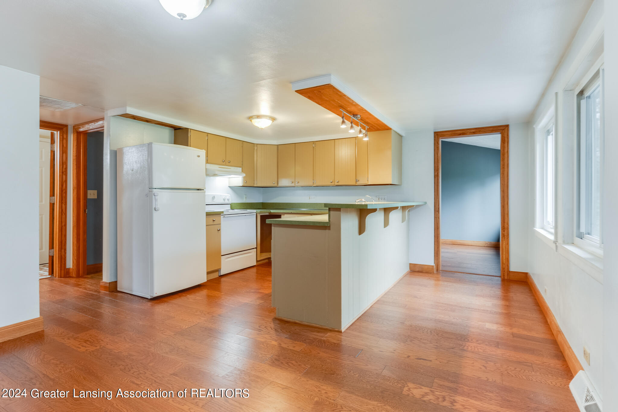 2167 Raby Road East Lansing, MI 48823 - Photo 8 of 36 2167_Raby_BROCK-15