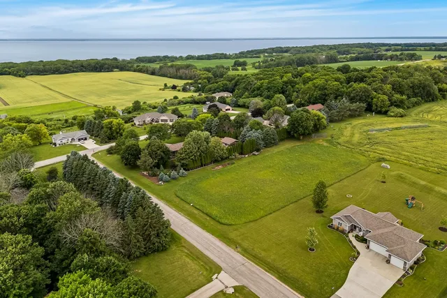 $69,900 | W5390 Campbell Drive, Hilbert, WI 54129