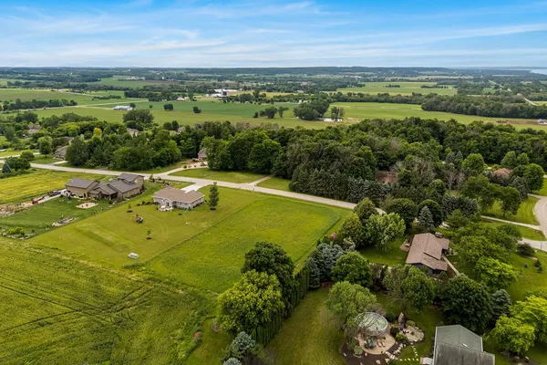 $69,900 | W5390 Campbell Drive, Hilbert, WI 54129