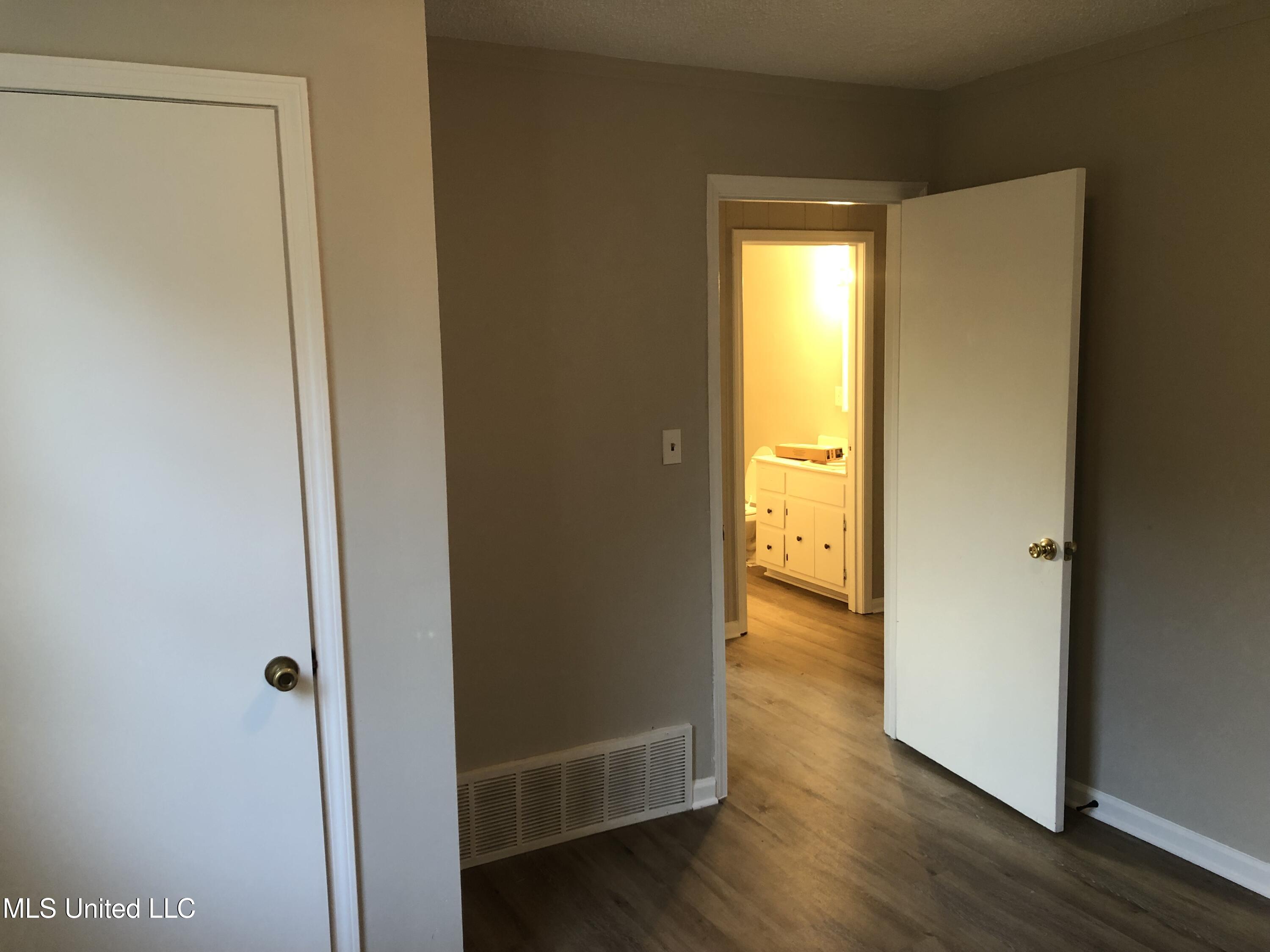 940 Dougherty Street Coldwater, MS 38618 - Photo 12 of 17 Photo Sep 07 2023, 7 02 02 AM