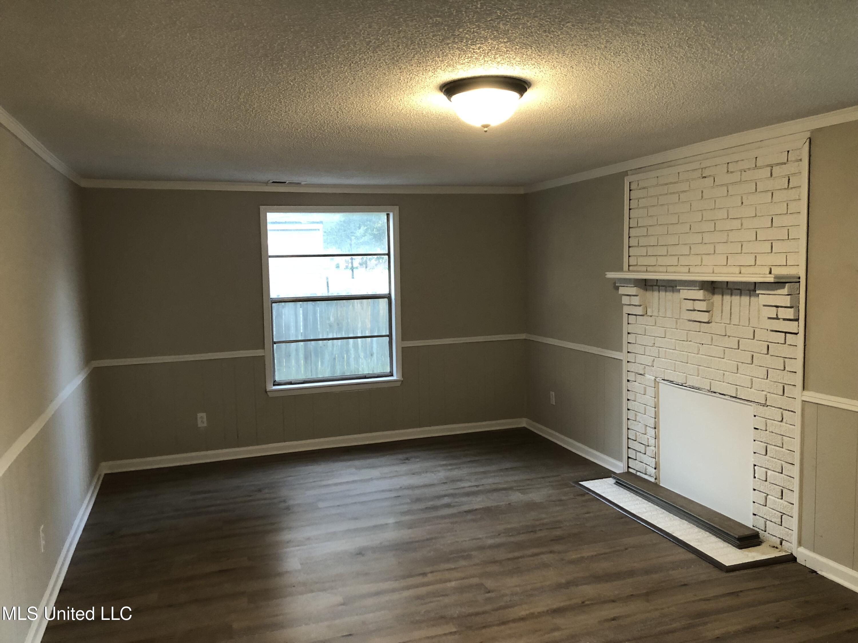 940 Dougherty Street Coldwater, MS 38618 - Photo 4 of 17 Photo Sep 07 2023, 7 00 06 AM