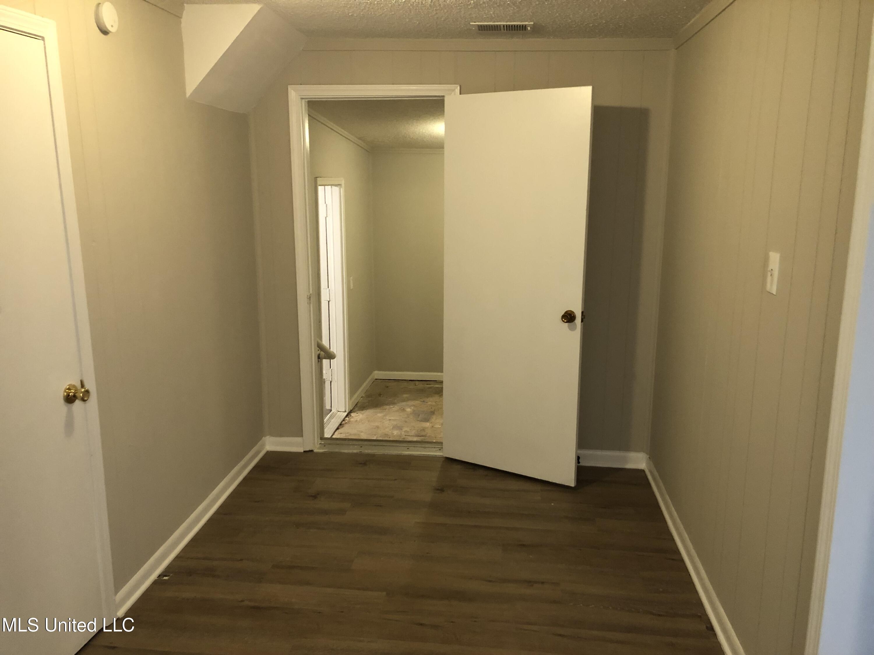 940 Dougherty Street Coldwater, MS 38618 - Photo 10 of 17 Photo Sep 07 2023, 6 59 32 AM