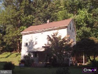 29 Hampshire Road Sinking Spring, PA 19608 - Photo 1 of 1