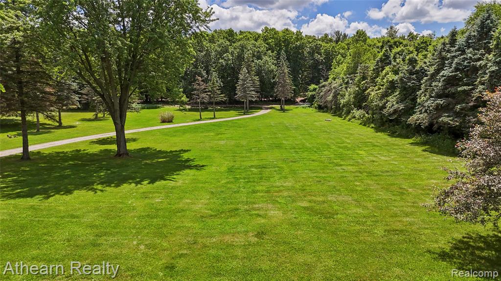 12427 Foley Road Fenton, MI 48430 - Photo 19 of 47