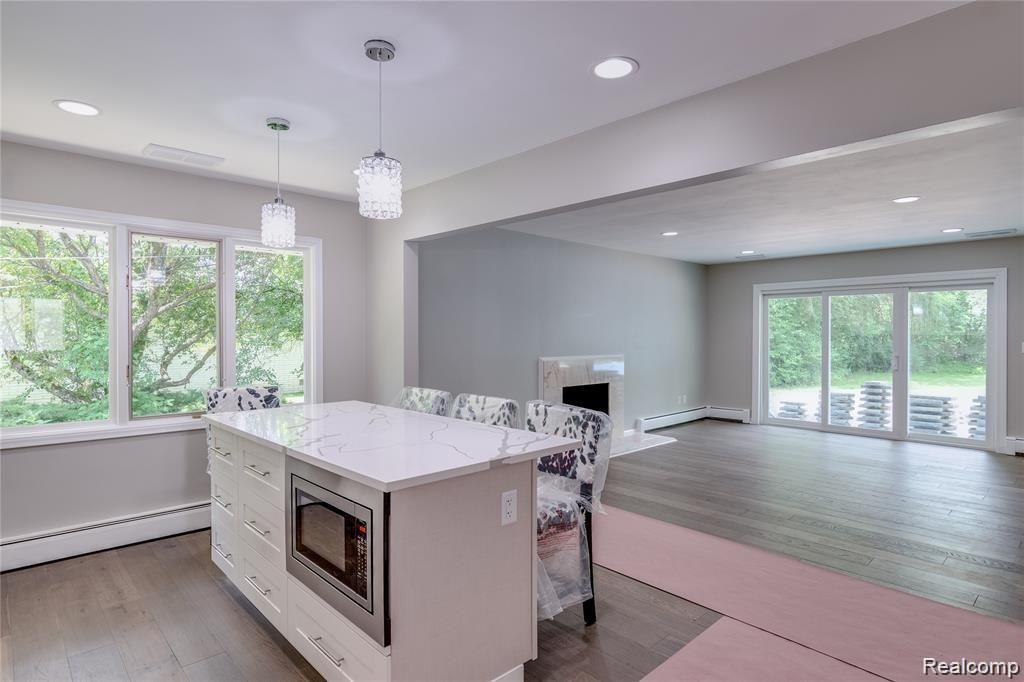 587 East Long Lake Road Bloomfield Hills, MI 48304 - Photo 4 of 27