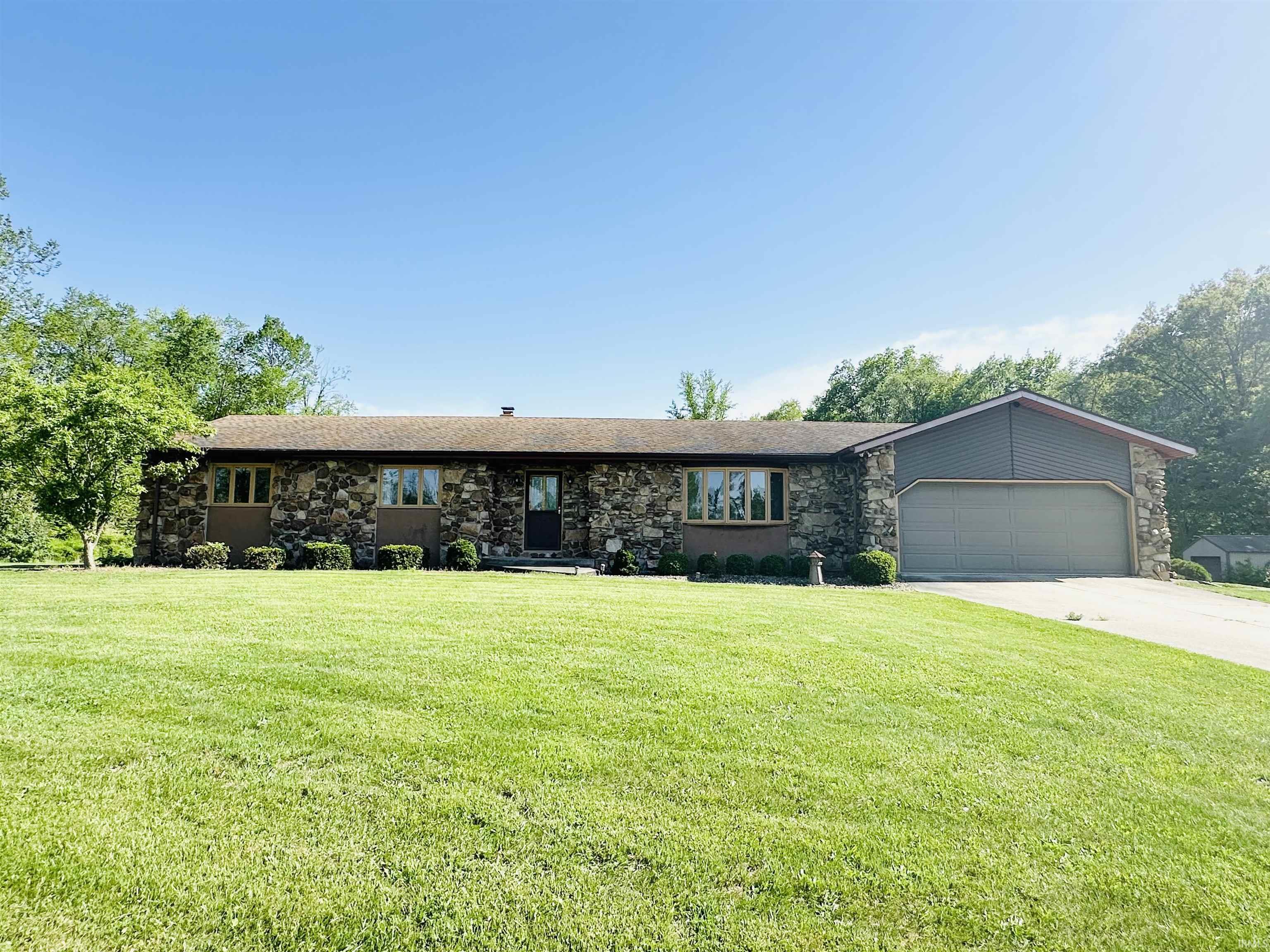 23600 New Road South Bend, IN 46614 - Photo 2 of 36